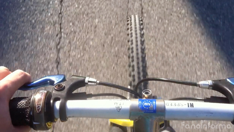 In bicicletta per le vie della città di Fano