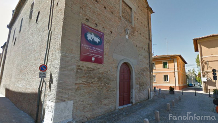 La chiesa del Suffragio in centro storico a Fano