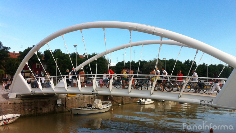 Il nuovo ponte che collega Lido e Sassonia sul porto Canale di Fano