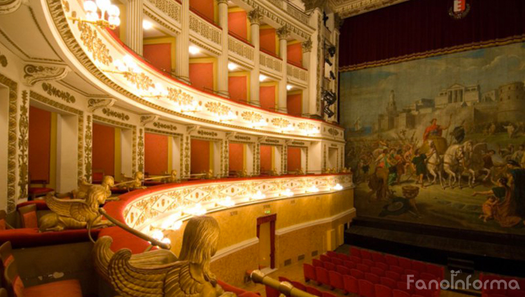 Il Teatro della Fortuna di Fano in piazza XX Settembre