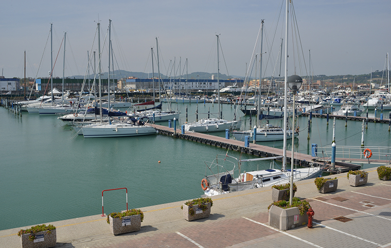 Marina dei Cesari, il porto turistico di Fano