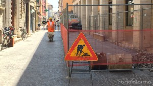 I lavori alla rete idrica nel centro storico di Fano realizzati da Aset Spa