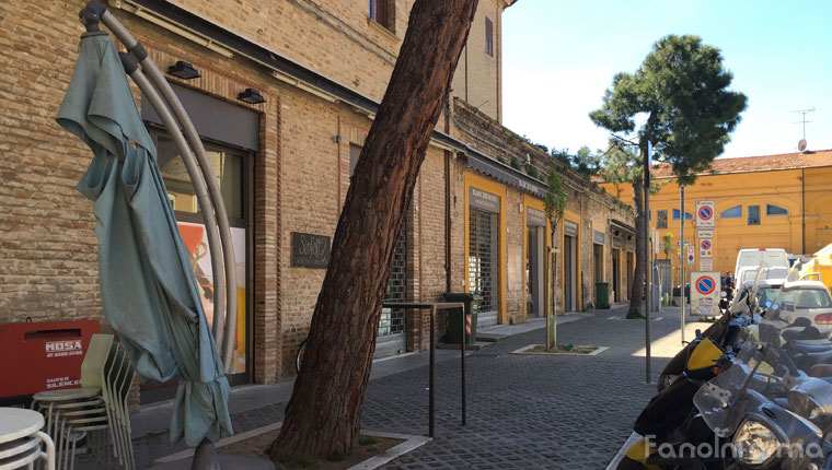 Piazza Avveduti Fano centro storico