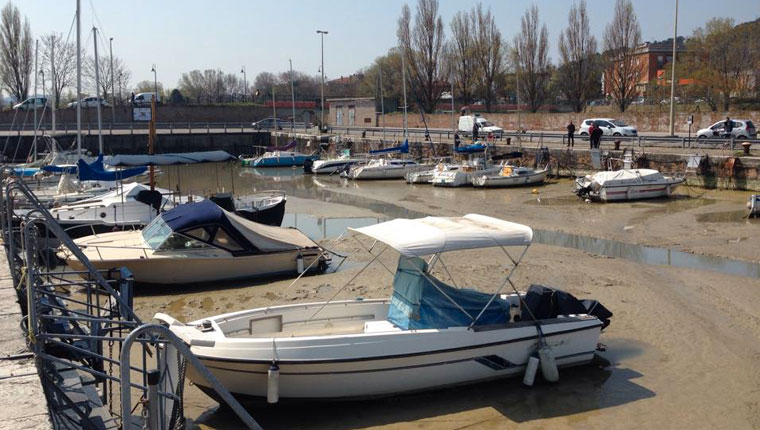 Foto del porto di Pesaro - Fonte Foto: Sara Brualdi posata nel gruppo Facebook "Sei di Pesaro se..."