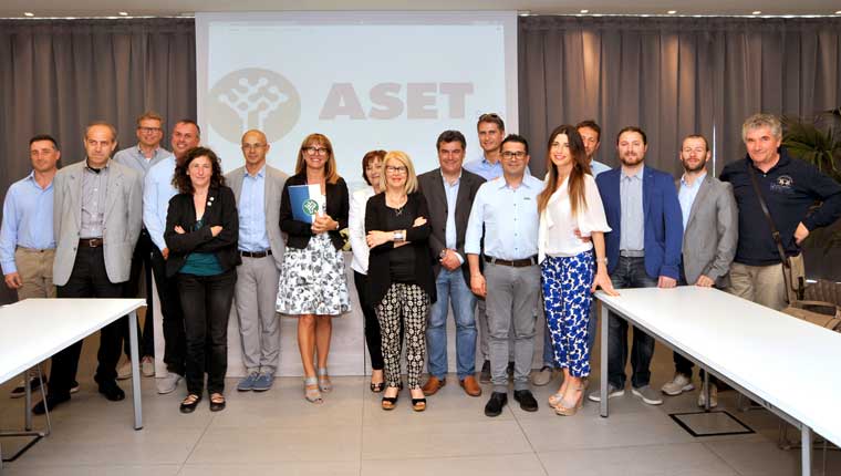 La presentazione del questionario di Aset Spa di Fano