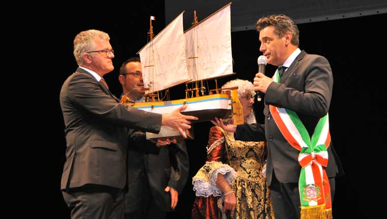lI sindaco Massimo Seri e il borgomastro Hans Jurgen Putsch