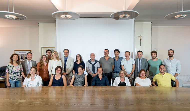 Foto di gruppo per i partecipanti al corso di inglese per aziende