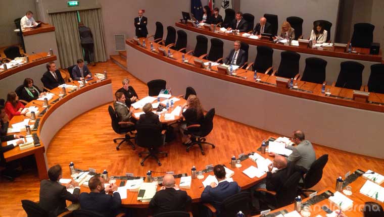 La prima seduta dell'Assemblea legislativa della Regione Marche. Al centro il governatore Luca Ceriscioli