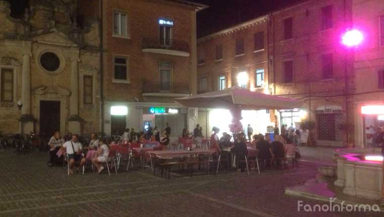 Notte Rosa in centro storico a Fano