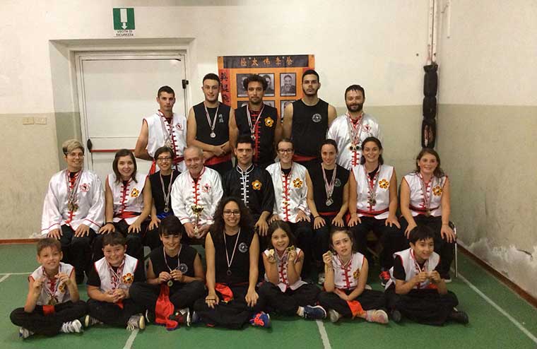 Gli allievi della scuola Hung Sing Kung Fu di Fano