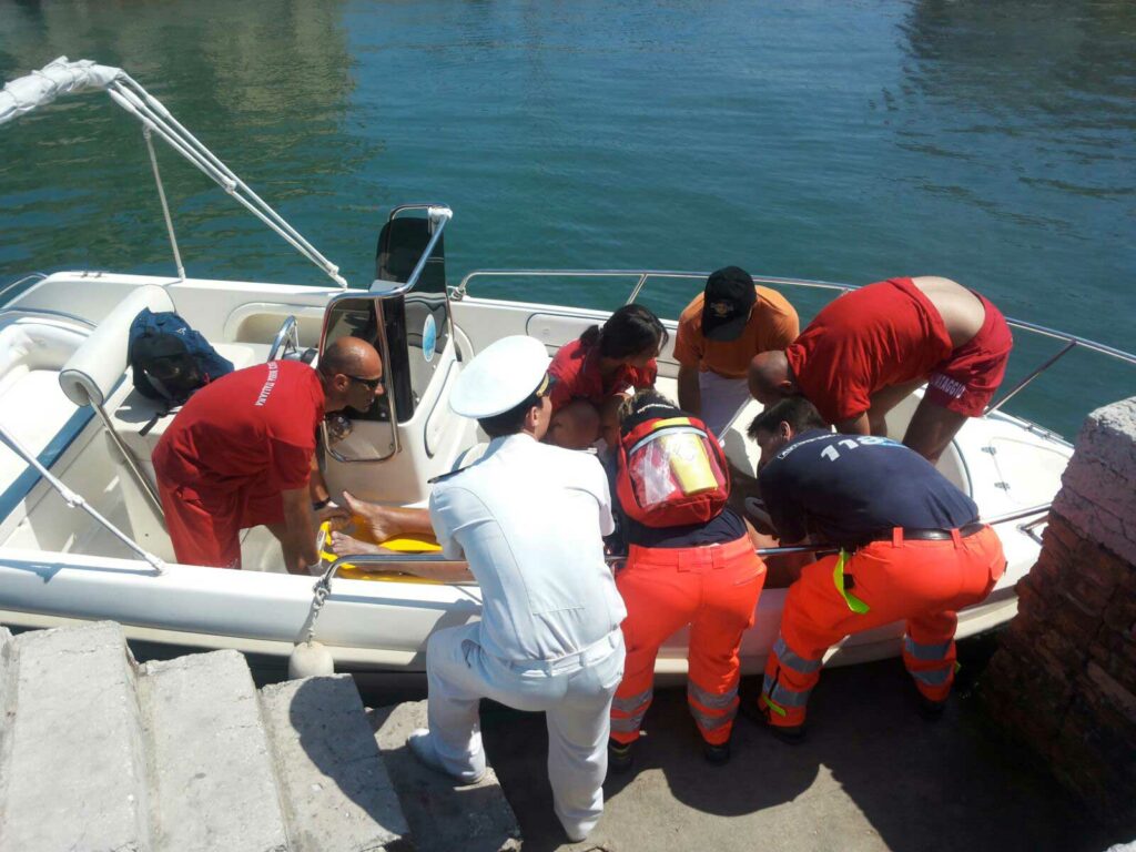 il salvataggio avvenuto a Pesaro