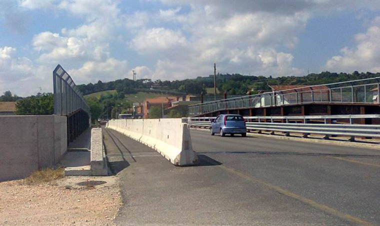 Cavalcavia A14 di via Flaminia