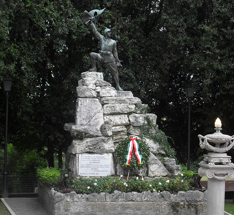 Monumento ai caduti di Mondolfo
