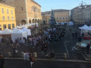 I giovani del Battisti scendono in piazza