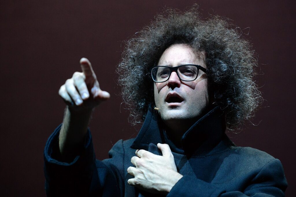 Simone Cristicchi