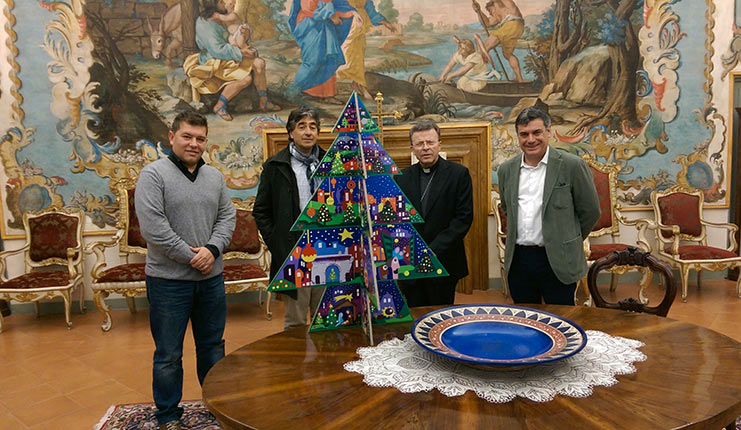 l'albero di Natale regalato al vescovo