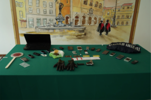 Materiale sequestrato dai carabinieri