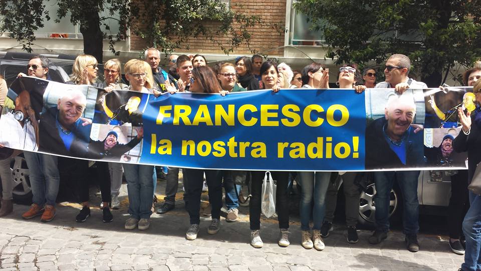 Striscione per Francesco