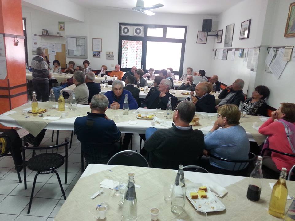 Cena al centro sociale di Lucrezia