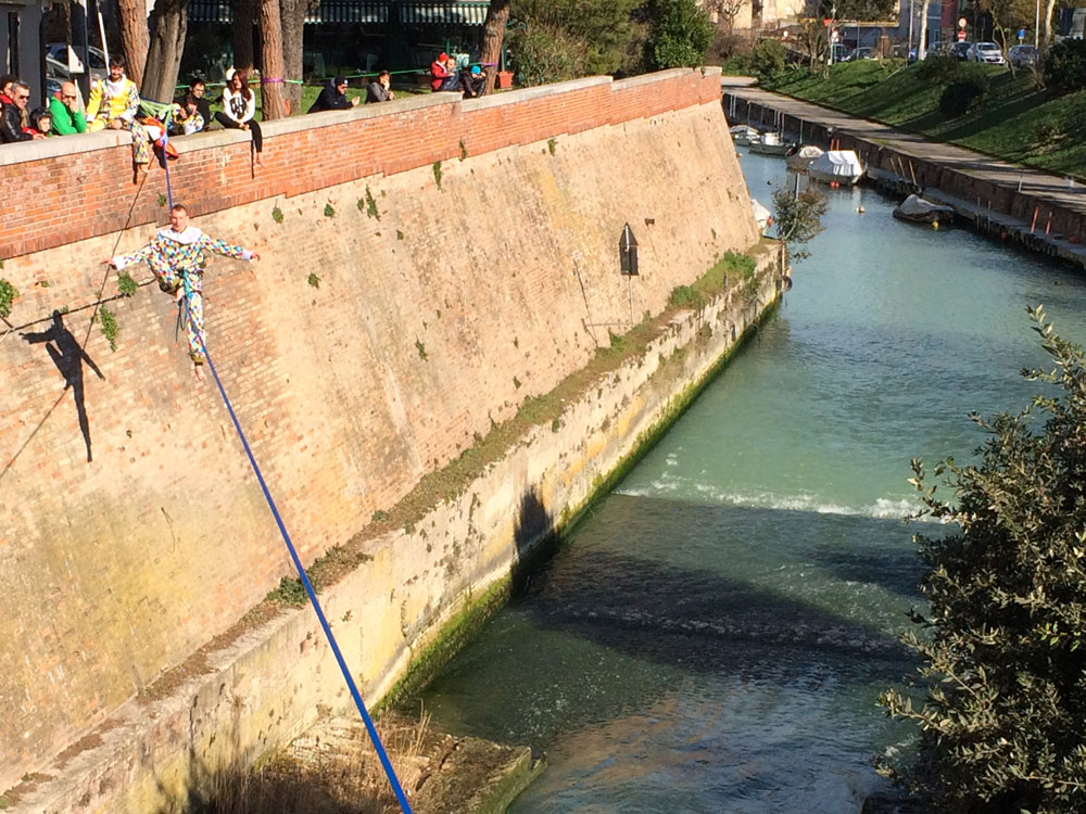 gliequilibristislacklineancona